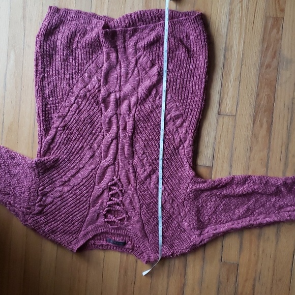 *Sold* Dark Pink Sweater - Picture 9 of 11